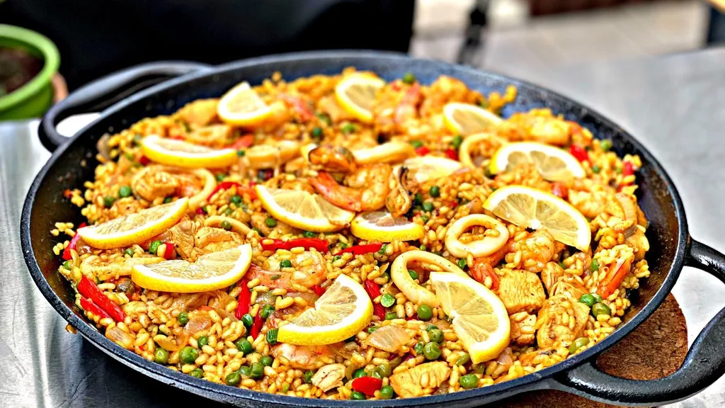 BBQ-Toro Paella Pfanne, 6 Personen | Ø 36 Cm | Gusseisen Grillpfanne Mit Griffen 5 BBQ-Toro Paella Pfanne, 6 Personen | Ø 36 Cm | Gusseisen Grillpfanne Mit Griffen – Bild 3