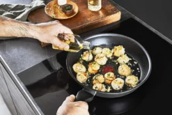 Tefal G26090 Ultimate On - Pfannenset - Schwarz 12 Tefal G26090 Ultimate On - Pfannenset - Schwarz -Smart Kitchen Store 0ef4a7fa4c61319fa6df7619242a197b