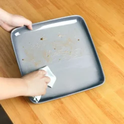 LOVECASA Tafelservice, 4-tlg Set Quadratische Speiseteller Aus Steingut, Flachteller, Frühstücksteller Für 4 Personen, Grau 19 LOVECASA Tafelservice, 4-tlg Set Quadratische Speiseteller Aus Steingut, Flachteller, Frühstücksteller Für 4 Personen, Grau -Smart Kitchen Store 0f9cb5272b6f5451c72fd74912058fab