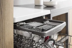 Whirlpool Bauknecht BSFO 3O23 PF Geschirrspüler 45 Cm - Weiß -Smart Kitchen Store 1501e251585fe819d037106ccb9a20a1