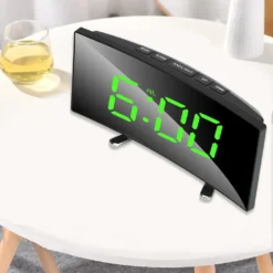 Wecker Digitaler Spiegel LED Einstellbare Helligkeit Reisewecker Dual Alarm Temperaturanzeige Tischuhr USB Wiederaufladbarer Batteriebetriebener Retoo -Smart Kitchen Store 3193f82bb31256e57f098fa66e9ba950