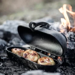 Petromax Gusseiserner Kartoffelbräter 40 Petromax Gusseiserner Kartoffelbräter -Smart Kitchen Store 39688d9e56f3e3f734b6206a8e3252f4