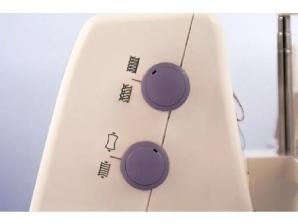 W6 Nähmaschine N 454D - Overlock 7 W6 Nähmaschine N 454D - Overlock – Bild 5