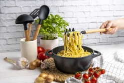 Smile - 10-teiliges Kochgeschirr-Set - Antihaftbeschichtung - Schwarz ,MGK-17 -Smart Kitchen Store 5a1cfe04c23dbe701b957833d8c9bc87