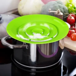 2x Oramics Überkochschutz Aus Silikon Für Töpfe Zwischen Ø 15-25 Cm – Topfdeckel Spritzschutz Überlaufschutz Verhindert überkochen Und Spritzen Von Flüssigkeiten Und Schütz Ihren Herd -Smart Kitchen Store 64d2e66e5b24490b304717e5aa45518c