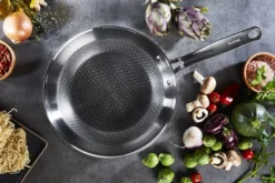Tefal ETERNAL MESH Pfannenset °24/28cm + WOK °28cm Mit Glasdeckel + Ingenio Pfannenwender 9 Tefal ETERNAL MESH Pfannenset °24/28cm + WOK °28cm Mit Glasdeckel + Ingenio Pfannenwender -Smart Kitchen Store 8653a1a6b995170d9fbcb2ac788597cd