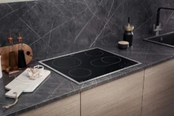 Whirlpool Bauknecht CTAR 9642 IN Elektro-Kochfelder - Edelstahl -Smart Kitchen Store 95eb22d3d7f3cf6b7af6ef868f1c0f57