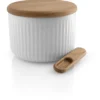 Eva Solo Salzdose Mit Deckel Und Löffel White 10,5 Cm -Smart Kitchen Store 9d7f90def2949e5d9978248a9312105e