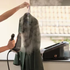 Braun CareStyle 7 Pro IS7286 BK Dampfbügelstation Anti-Tropf-Funktion Wassertank -Smart Kitchen Store a6565e47a59a57b0f40d1a8c47c04030