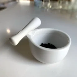 LS-LebenStil Keramik Mörser Stößel Set Weiß Ø 12cm Kleiner Gewürzmörser Zerkleinerer -Smart Kitchen Store b55dc8f38abf3f74584550f88e55bc2d