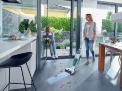 Leifheit Set Akku-Saugwischer Regulus Aqua PowerVac Inkl. Zwei Extra Reinigungswalzen -Smart Kitchen Store c20eaba46a1a3e37b6ebbf8fc5ff2407