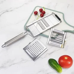 4-fach Gemüsehobel Mit 3 Zusätzlichen Einsätzen. V-Schneider, Julienneschneider Und Parmesanreibe. -Smart Kitchen Store c8faf2e76ae0272e4c044551dbb61197