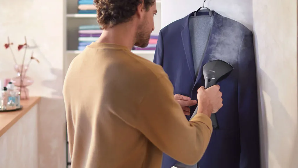 Philips Travel Steamer 8000 Series, Tragbare Dampfbürste Für Reisen, 32 G/min Konstanter Dampf, 1600 W, Schwarz (GC800/80) 10 Philips Travel Steamer 8000 Series, Tragbare Dampfbürste Für Reisen, 32 G/min Konstanter Dampf, 1600 W, Schwarz (GC800/80) – Bild 8