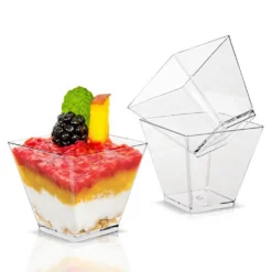 10 Stück 2 Unzen Quadratische Dessertbecher Würfel Kunststoff Klar Mousse Becher GeburtstagsfeierNachbildung -Smart Kitchen Store d15b3b833d088283cec9a64243f69afa