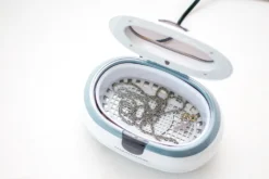 KaiserRein Ultraschallreiniger Konzentrat Flüssig 2x1 L Ultraschall Reinigungsmittel Reiniger Für Ultraschallgerät Zur Profi Reinigung Von Schmuck, Brillen -Smart Kitchen Store d674c25e0b4a934399eca8a14cb8017e