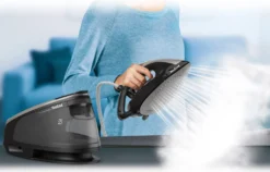Tefal Express Easy SV6140 Dampferzeuger Bügeleisen Bis Zu 30% * Weniger Zeit Zum Bügeln Efficint Perfekte Ergebnisse Leistungsstarker Dampfstoß Autonomie Vielseitig Anti-Scale Große -Smart Kitchen Store dda15589bbbba9f5f5c2bf056fbc141c