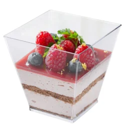 10 Stück 2 Unzen Quadratische Dessertbecher Würfel Kunststoff Klar Mousse Becher GeburtstagsfeierNachbildung -Smart Kitchen Store e8f72a35807a12bd0a91c160d9332312