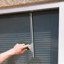 Unger ErgoTec Fensterwischer Breite 35 Cm, Mit S-Schiene Und Grünem Wischergummi -Smart Kitchen Store e99cf3f6f1502db998565fdc5a5d11f0