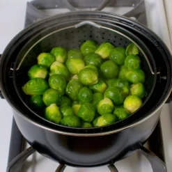 Genius Cerafit Magic Pot Kochtopf-Set 20cm - Topf 3,7l Mit Siebeinsatz & Glas-Deckel Für Einfaches Kochen, Drehen, Dünsten & Servieren; A24661 -Smart Kitchen Store f506930b3a0ebbe67a69969c0e31d66e 1